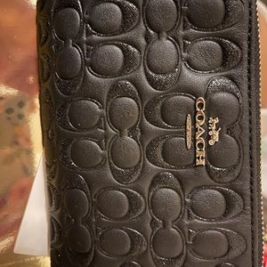 Beautiful Coach Wristlet